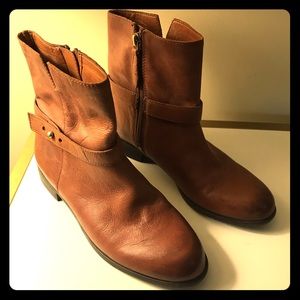 Franco Sarto: booties in cognac- BNWOT